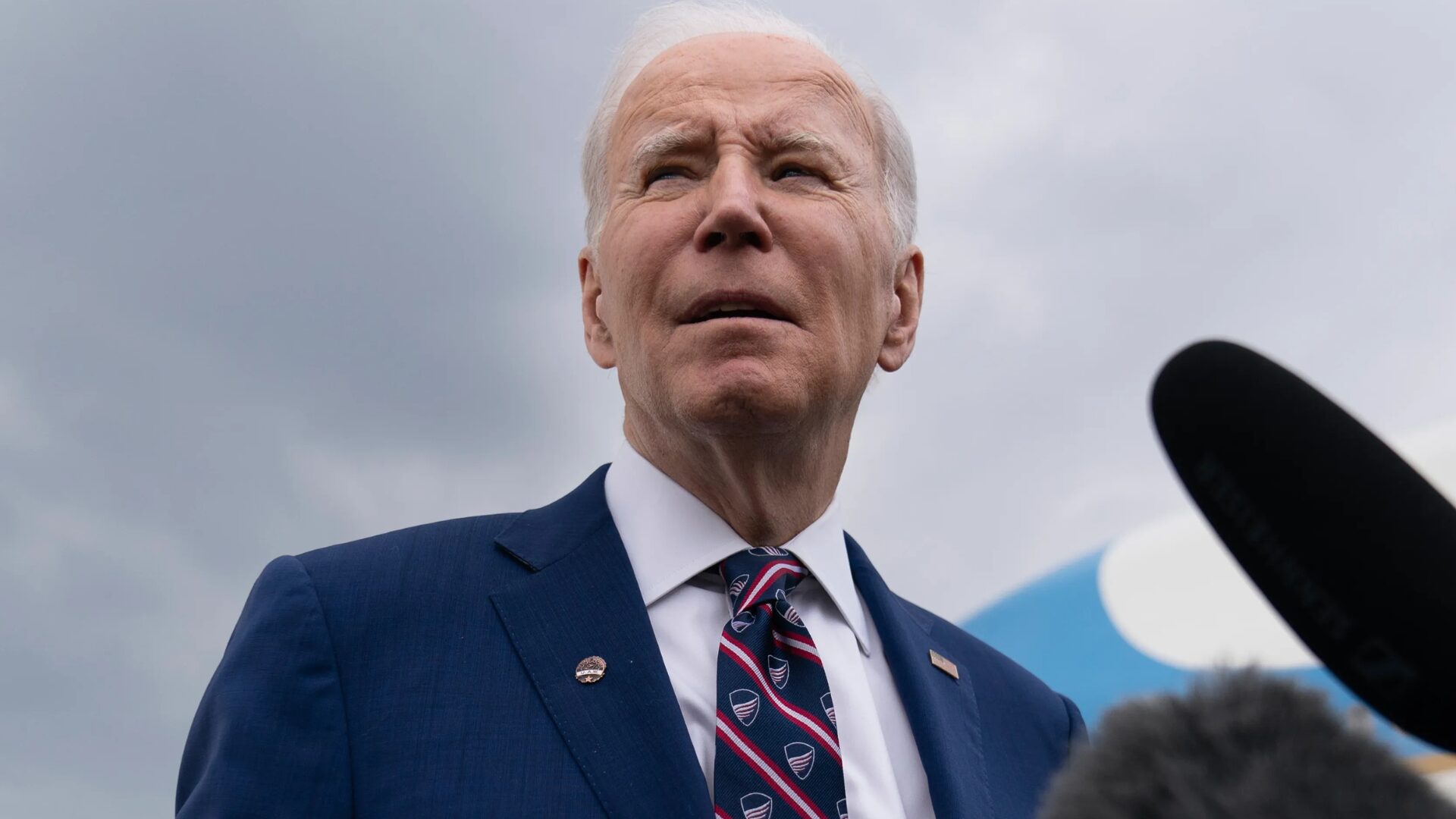 Hostage Negotiations on the Brink: Biden Weighs In [VIDEO]