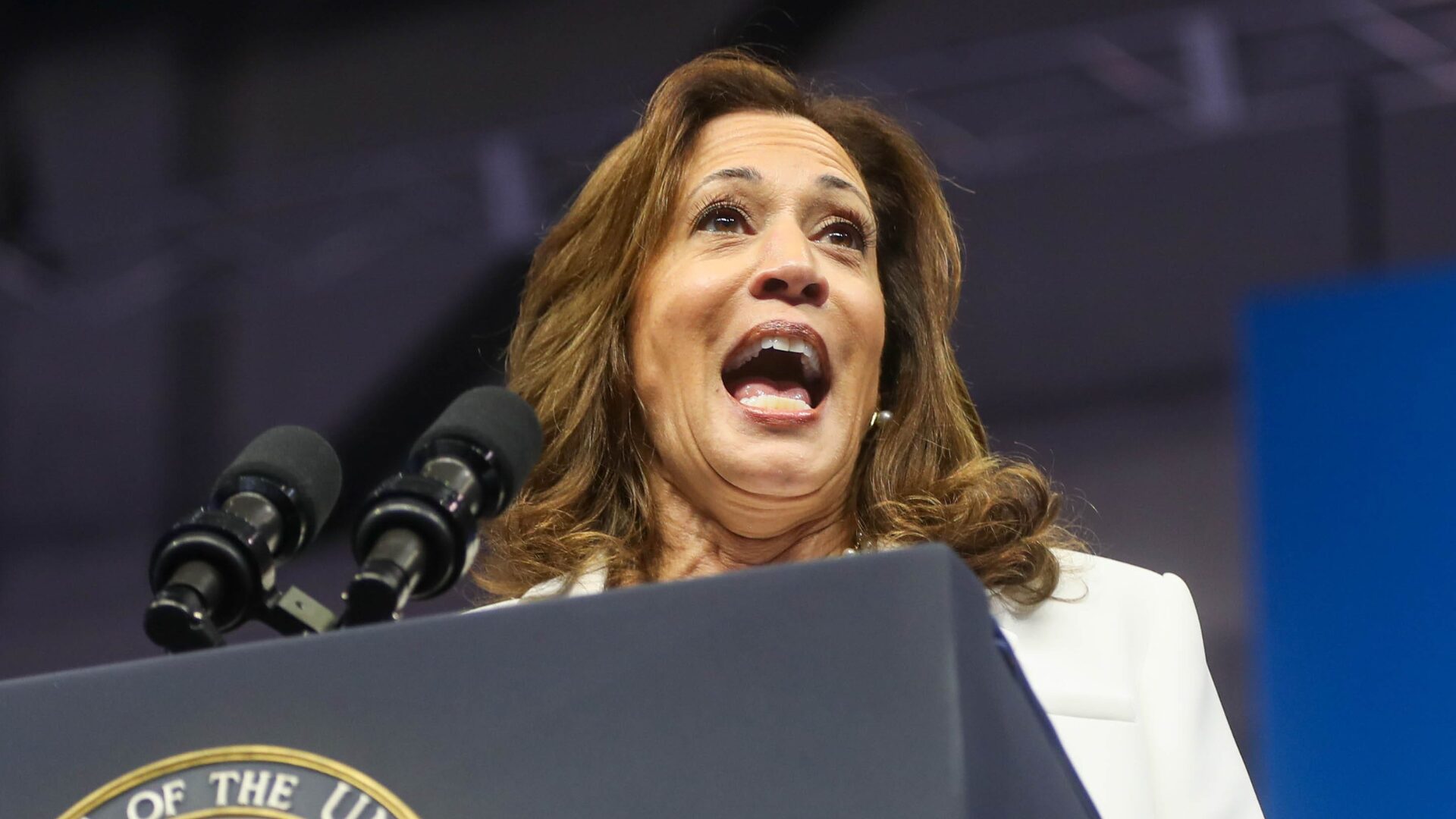 Harris’s Fake Detroit Accent Backfires Spectacularly [VIDEOS]