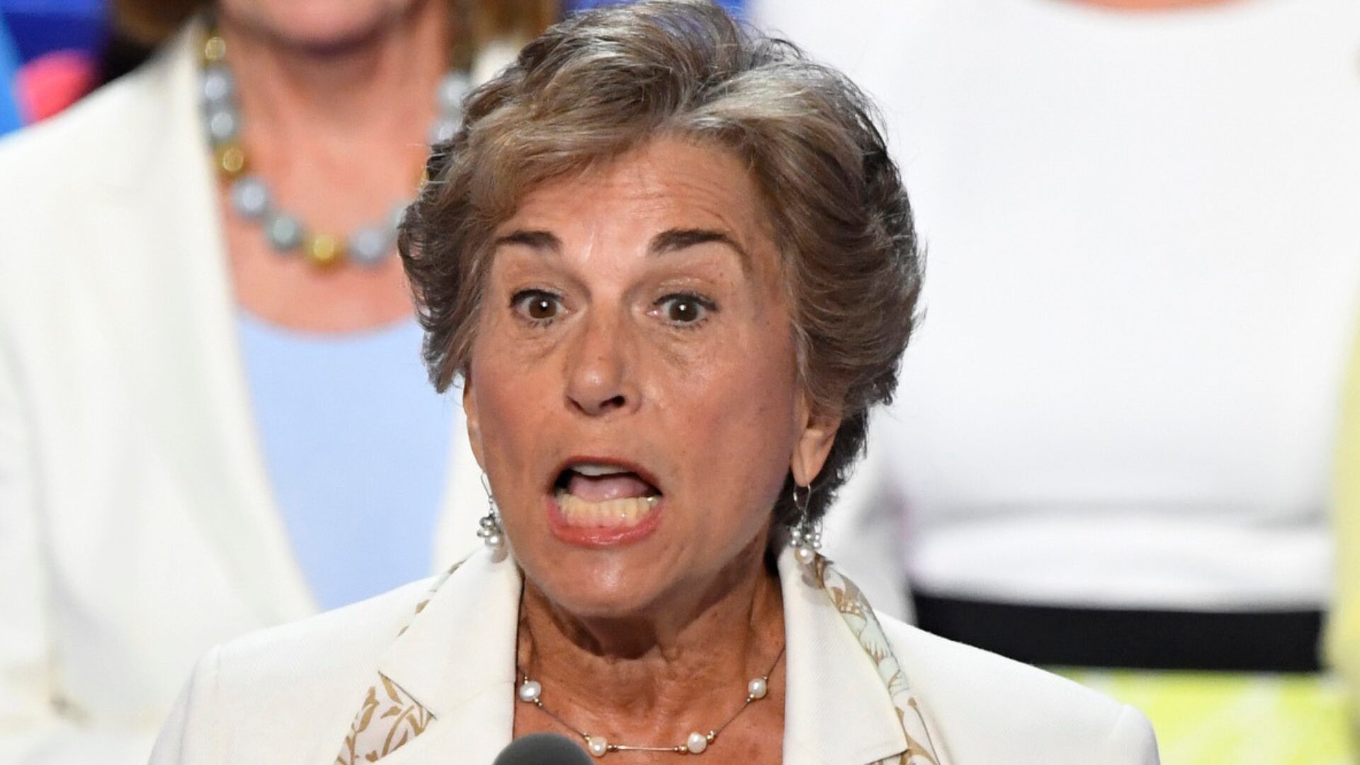 UNRWA Employees Tied to Terror: Yet Schakowsky Wants More Funding