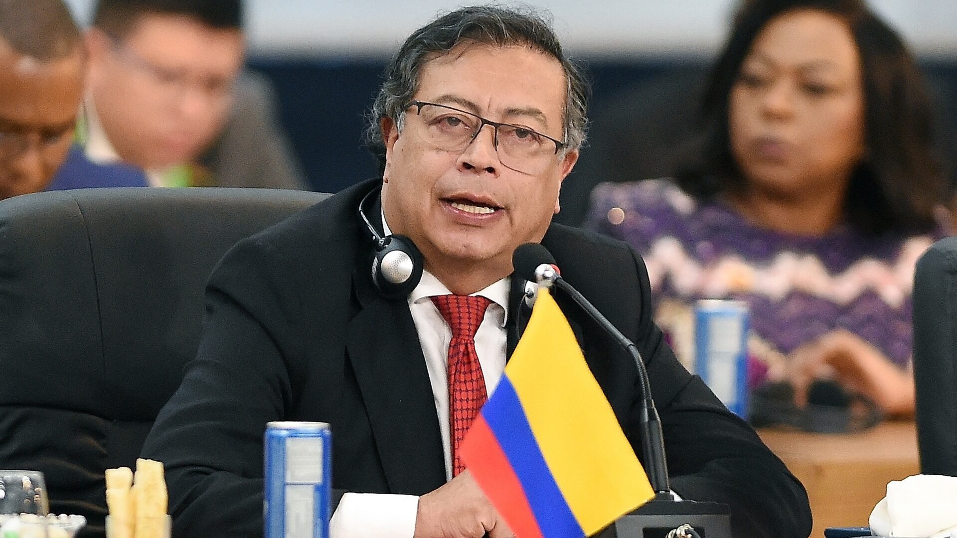 Colombia’s Socialist Leader Pushes Bizarre Defense of Cocaine [WATCH]